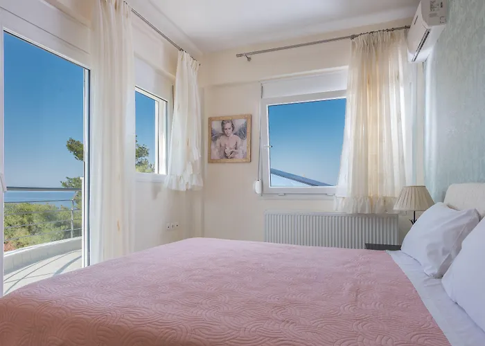 Vilă Aegean - F & B Summer Collection *