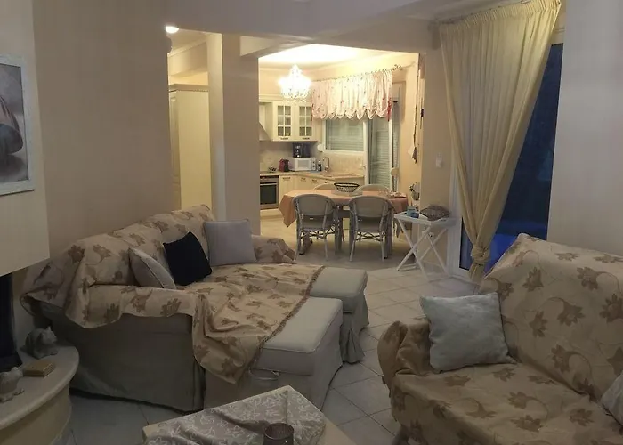 Vilă Aegean - F & B Summer Collection